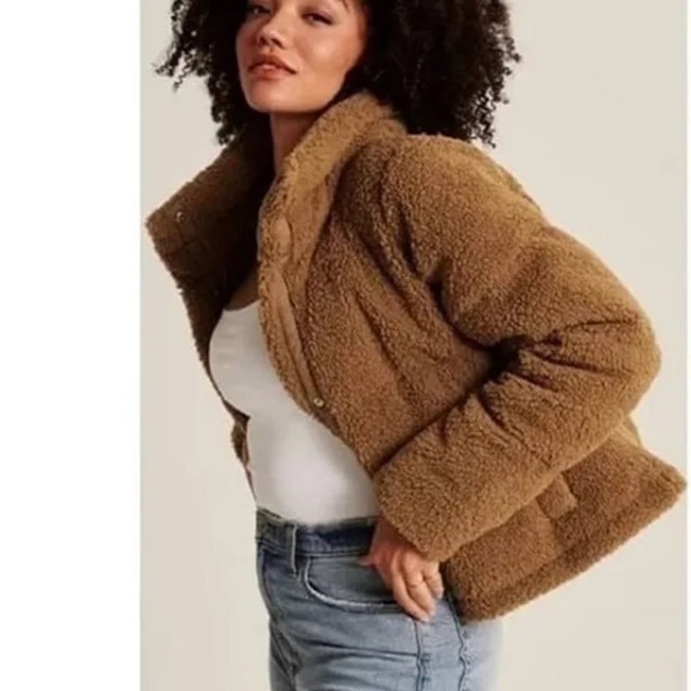 [Abercrombie & Fitch] Sherpa mini puffer